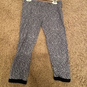 Cropped heather gray leggings ( youth size )